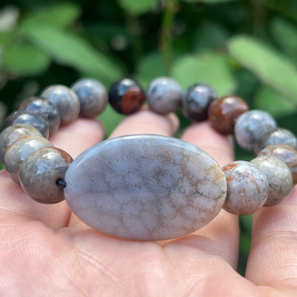 10mm stretchable coral‎ jade bracelet 0081